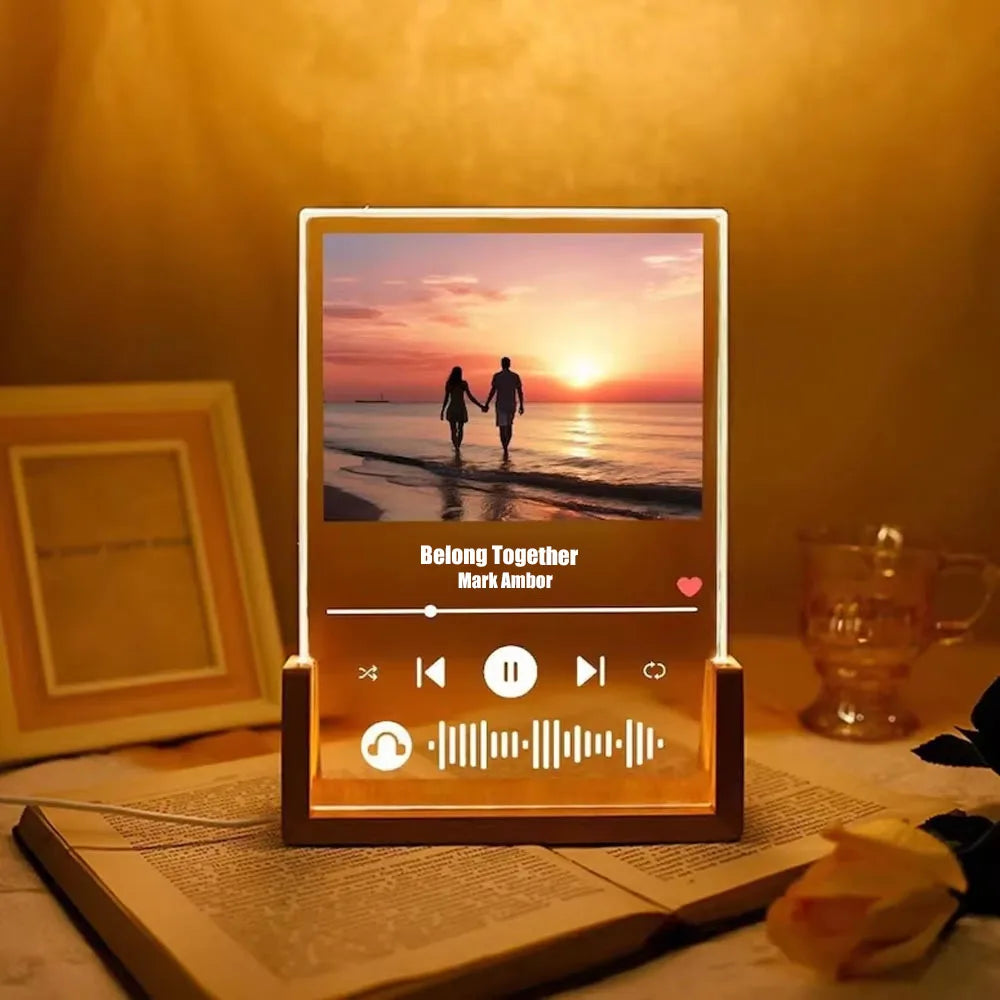 Spersonalizowana plakietka Spotify w różnych stylach – idealny prezent na Walentynki, Dzień Matki, Dzień Ojca, urodziny lub dla dziewczyny / chłopaka. Ramka z ulubioną muzyką.”